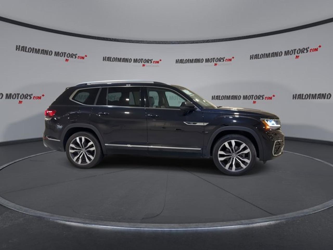 2022 Volkswagen Atlas Execline 4MOTION | Ventilated Seats | No accidents Photo