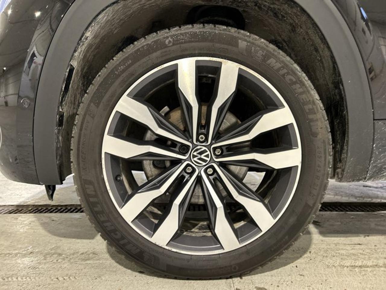 2022 Volkswagen Atlas Execline 4MOTION | Ventilated Seats | No accidents Photo