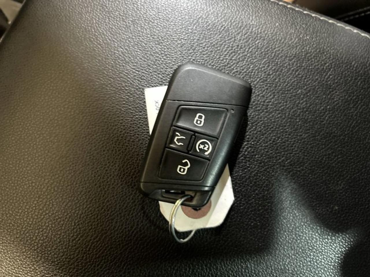 2022 Volkswagen Atlas Execline 4MOTION | Ventilated Seats | No accidents Photo