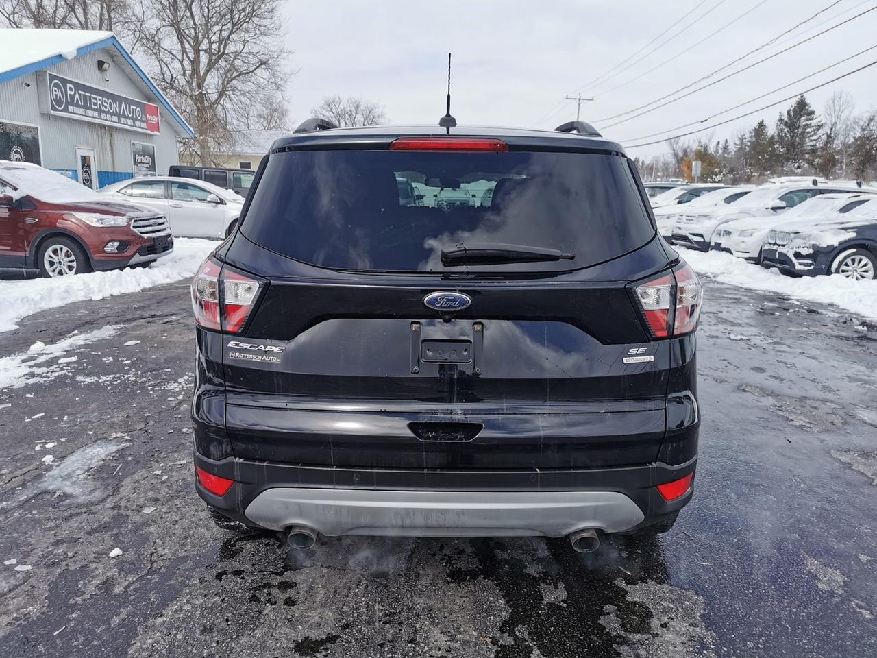 2017 Ford Escape SE FWD Photo