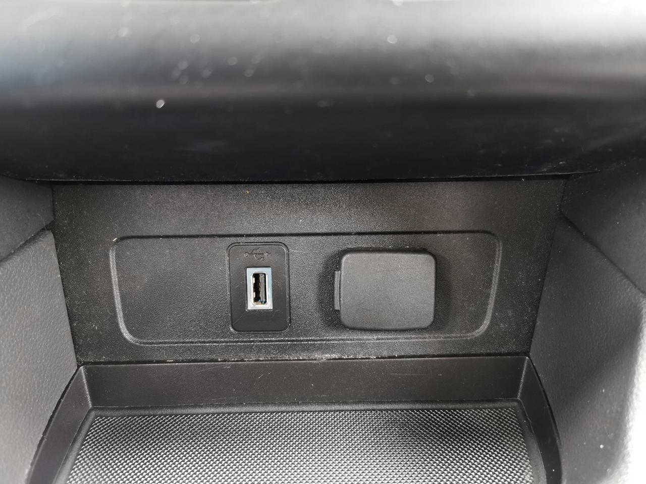 2017 Ford Escape SE FWD Photo