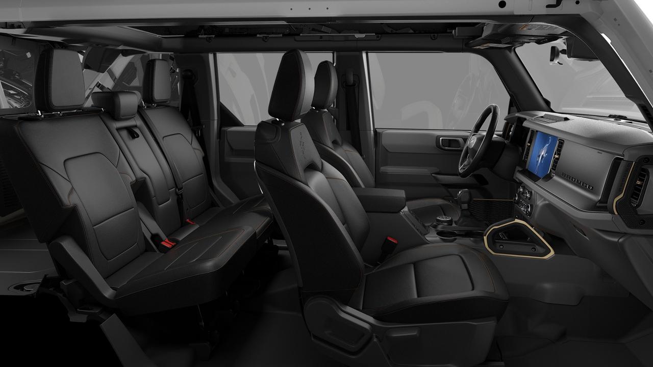 2026 Ford Bronco Badlands Photo3