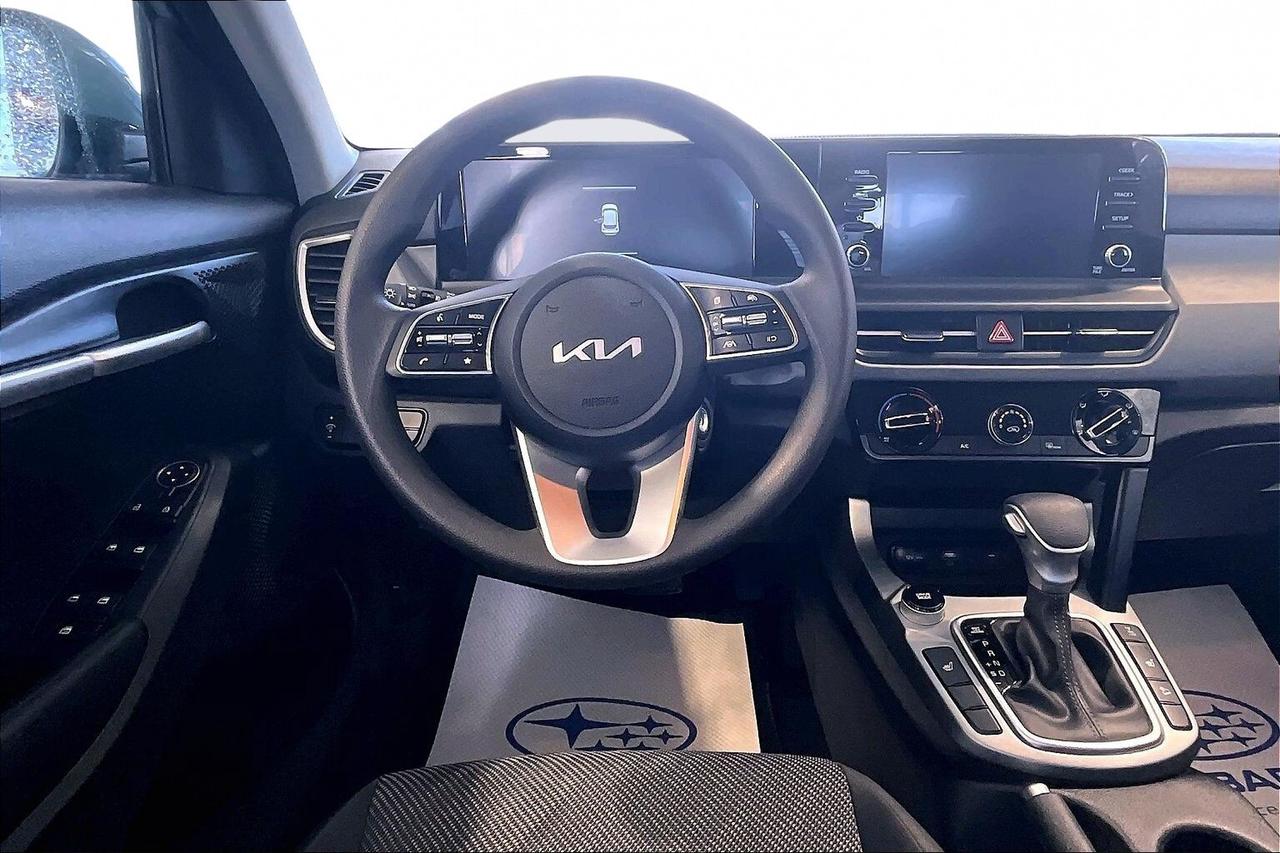 2026 Kia Seltos | *LIKE NEW* | AWD | 2L 4-CYL | Apple | Android | Photo2