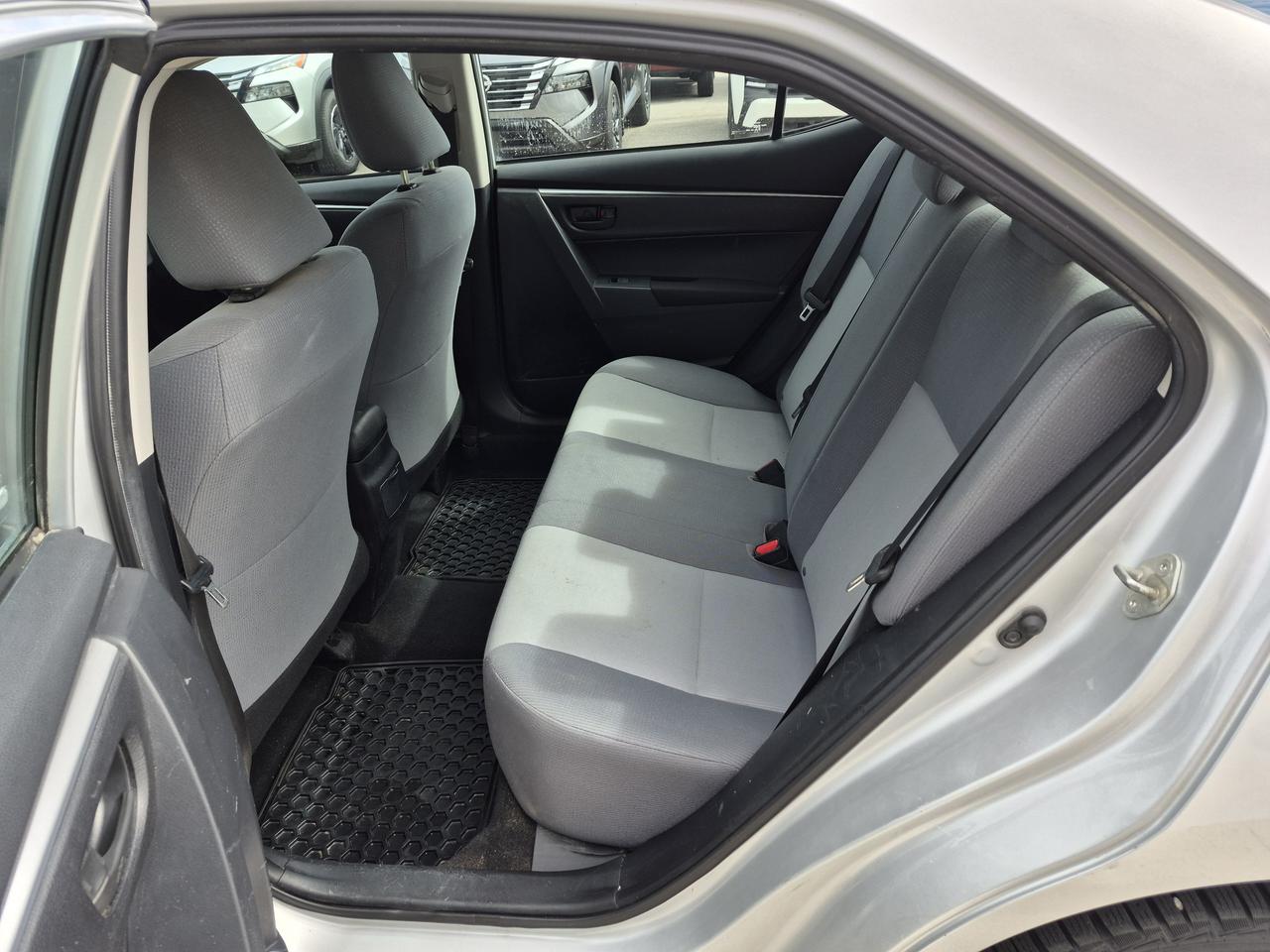 2015 Toyota Corolla L Photo