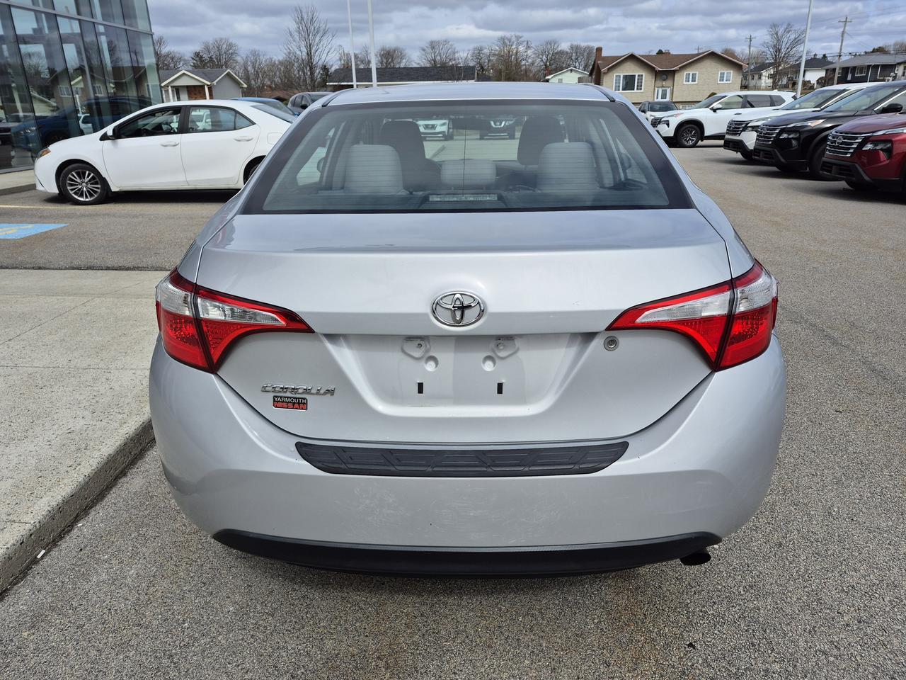 2015 Toyota Corolla L Photo