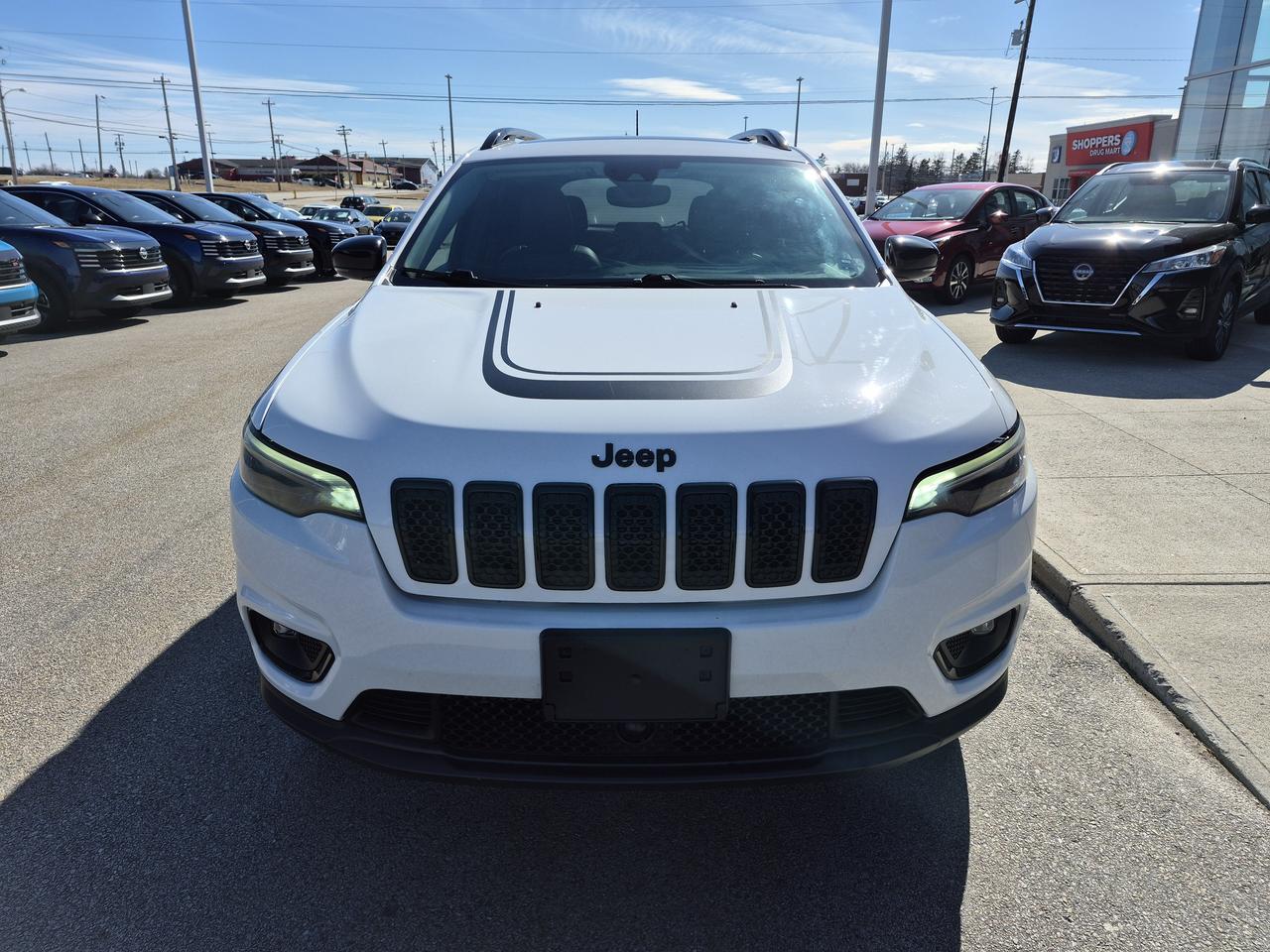 2022 Jeep Cherokee Sport Photo