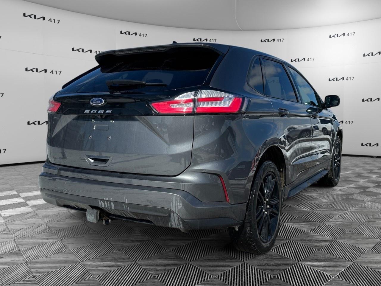 2022 Ford Edge ST Line AWD Photo