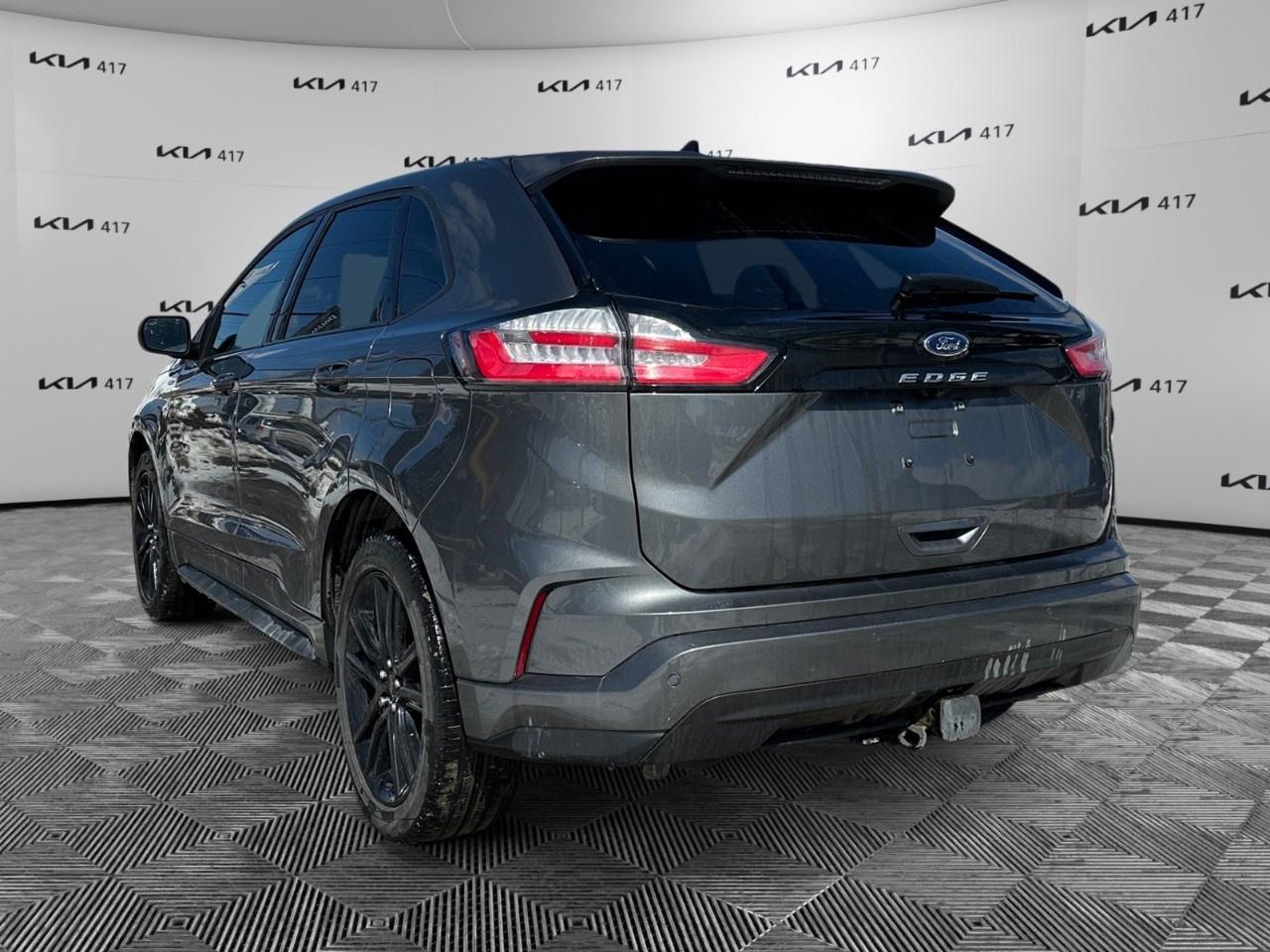 2022 Ford Edge ST Line AWD Photo