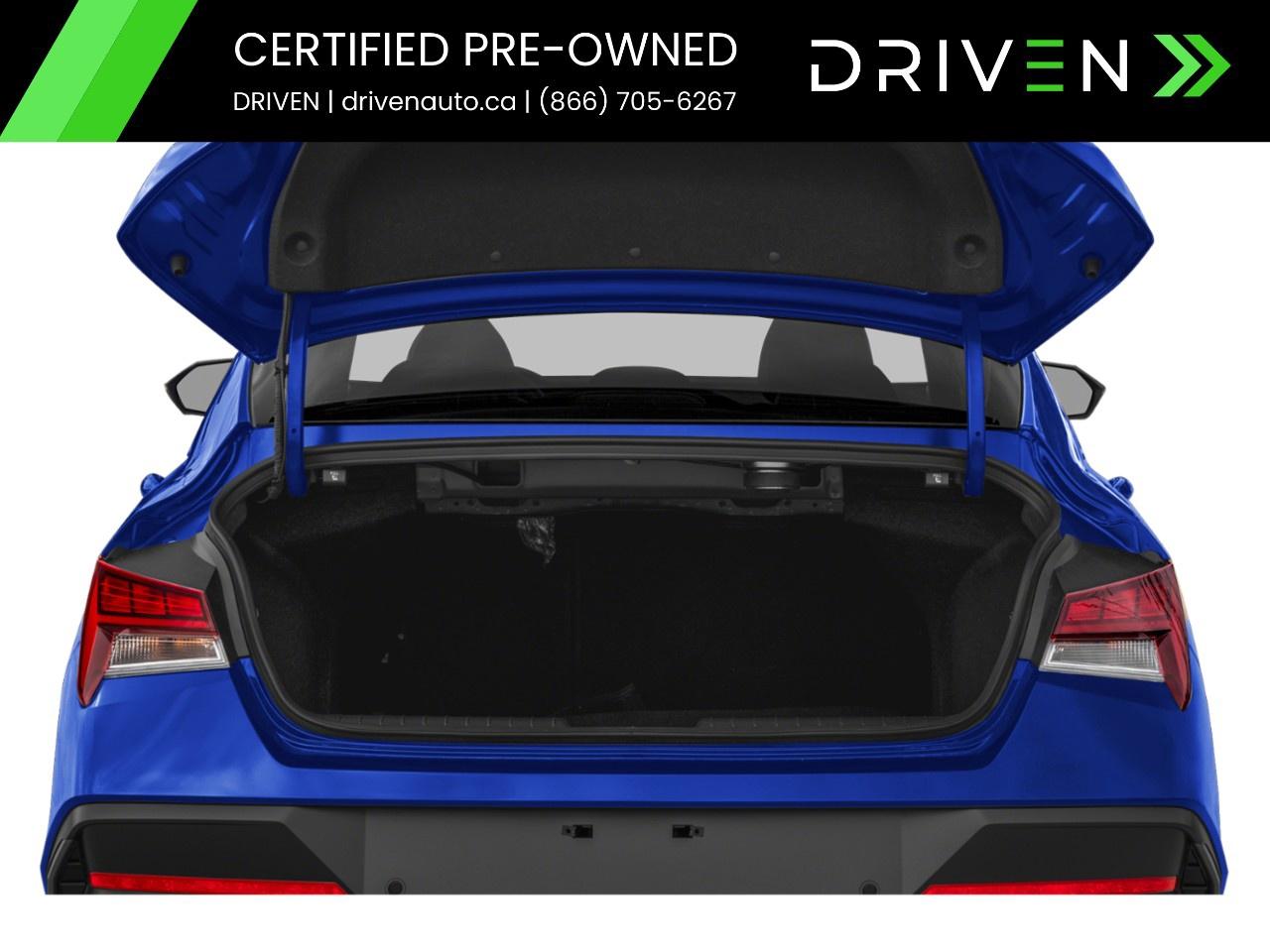 2024 Hyundai Elantra Luxury IVT w/Two-Tone Interior Photo