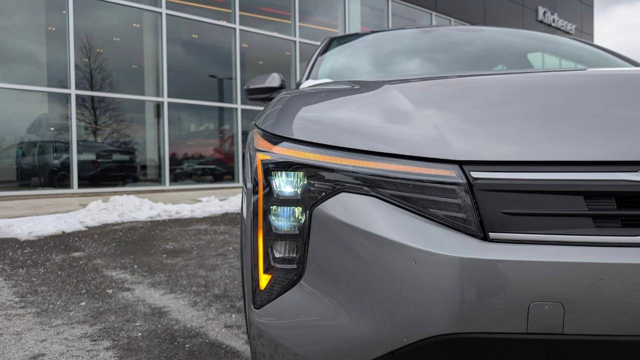 2025 Kia K4 EX FWD Photo3