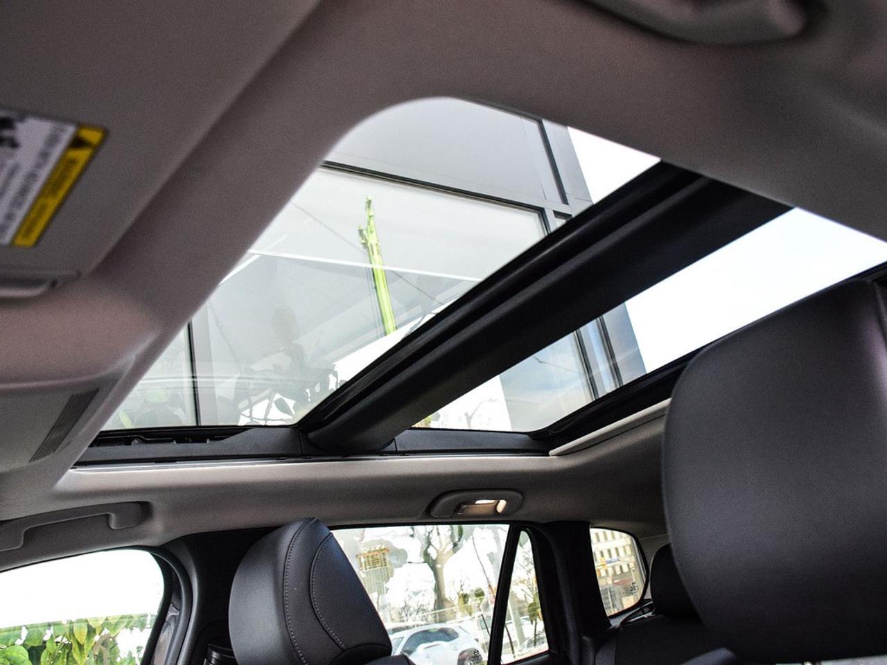 2024 Mazda CX-50  Photo