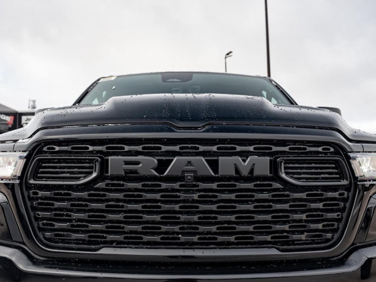 2026 RAM 1500 Express Photo