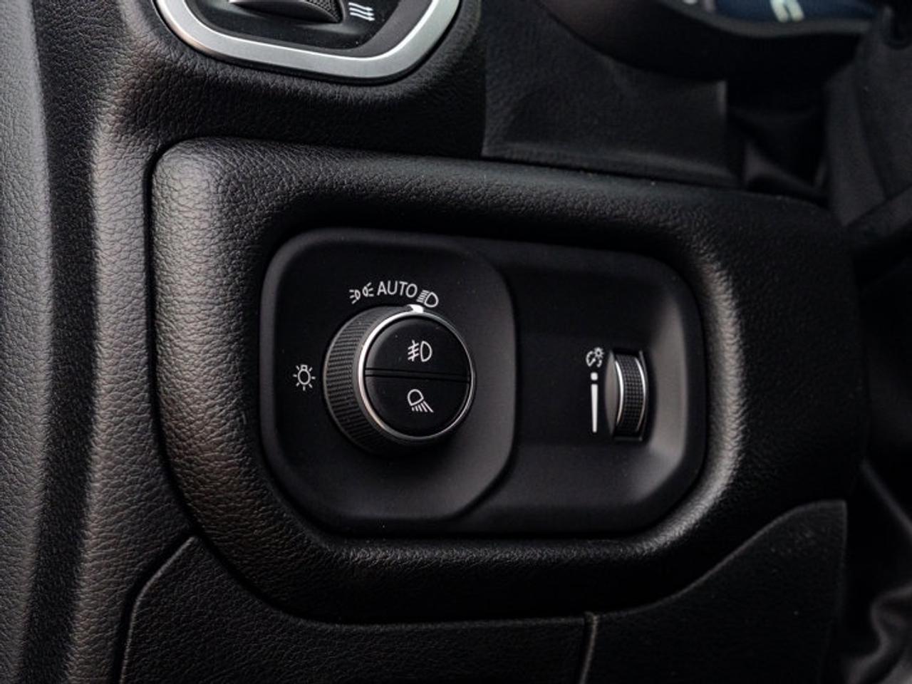 2026 RAM 1500 Express Photo