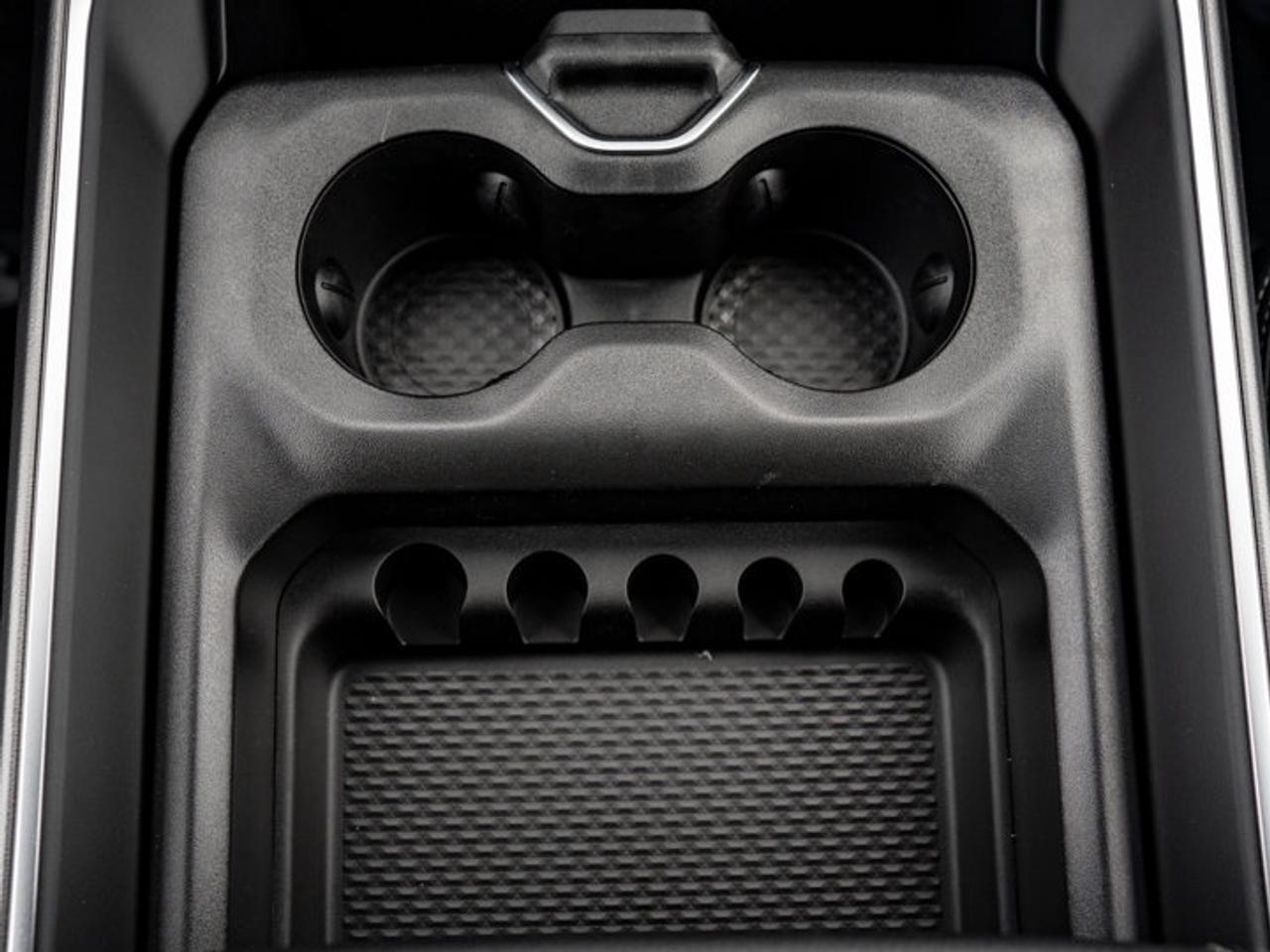 2026 RAM 1500 Express Photo