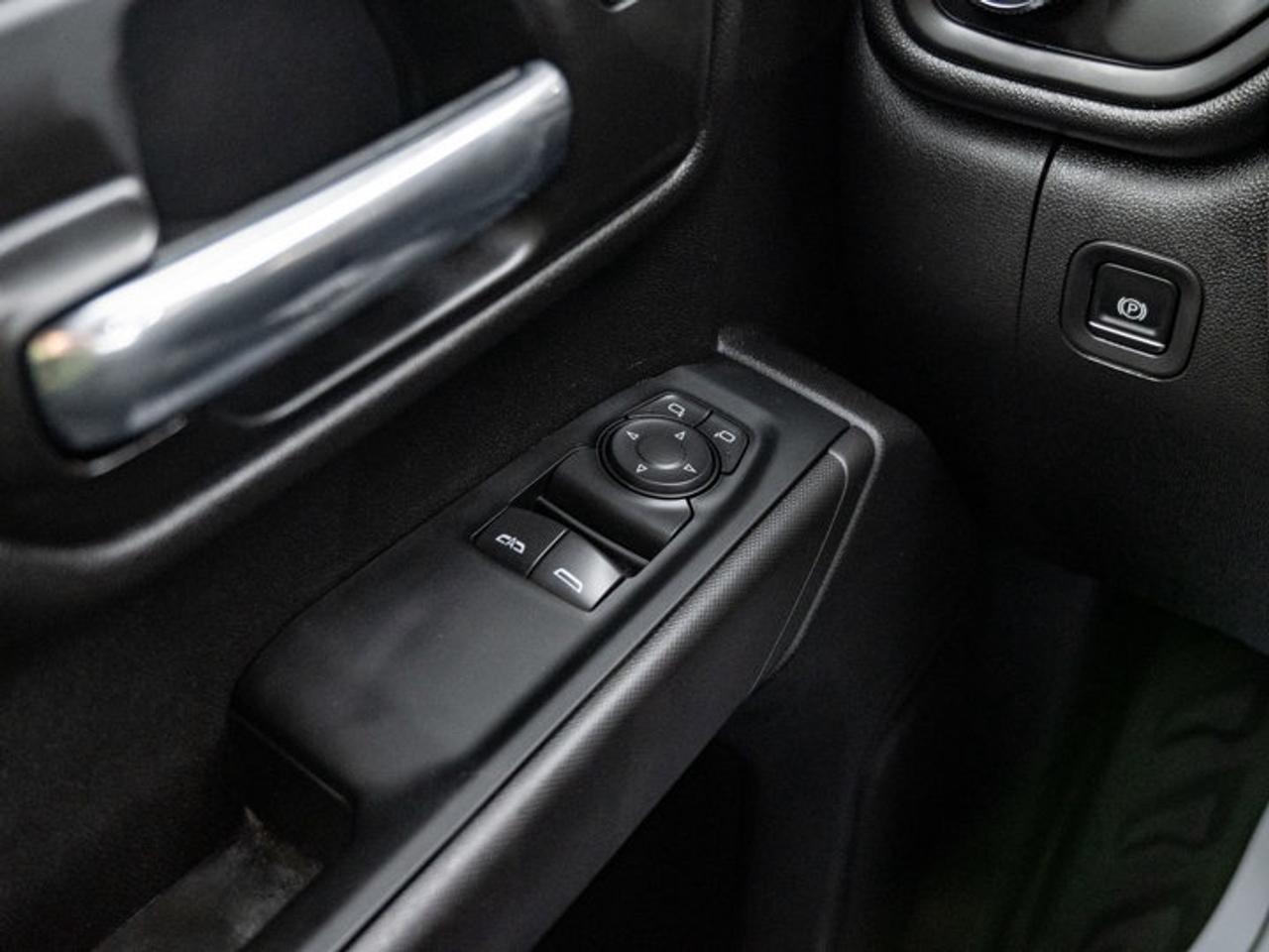 2024 GMC Sierra 1500 PRO Photo