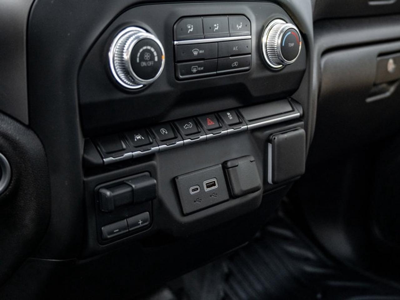 2024 GMC Sierra 1500 PRO Photo