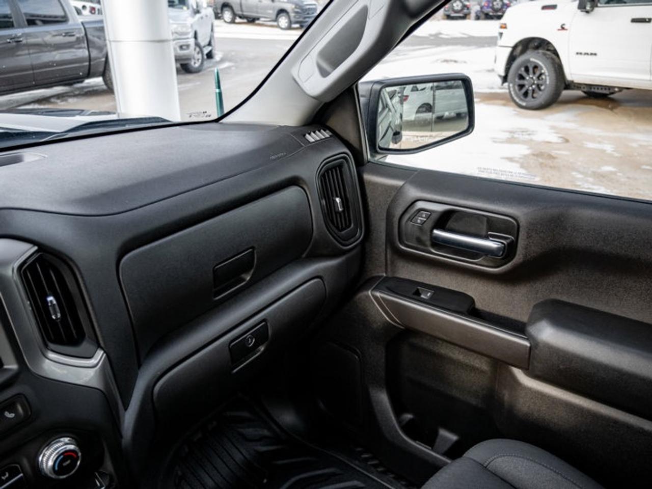 2024 GMC Sierra 1500 PRO Photo