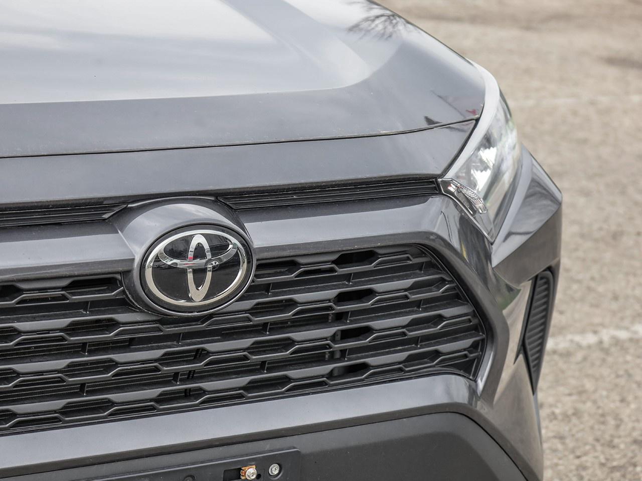 2024 Toyota RAV4 LE Photo