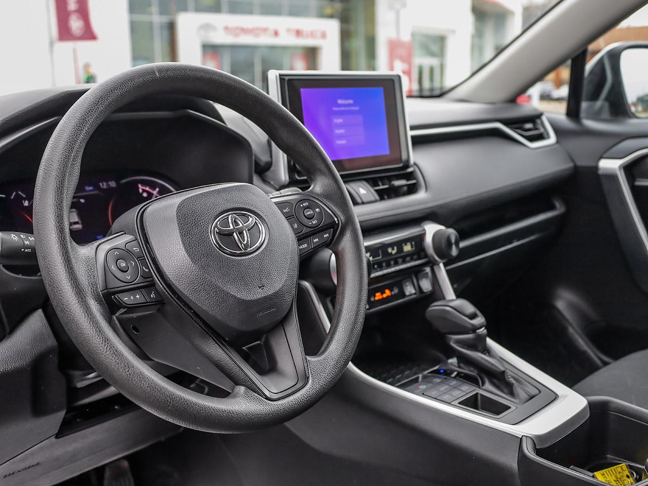 2024 Toyota RAV4 LE Photo