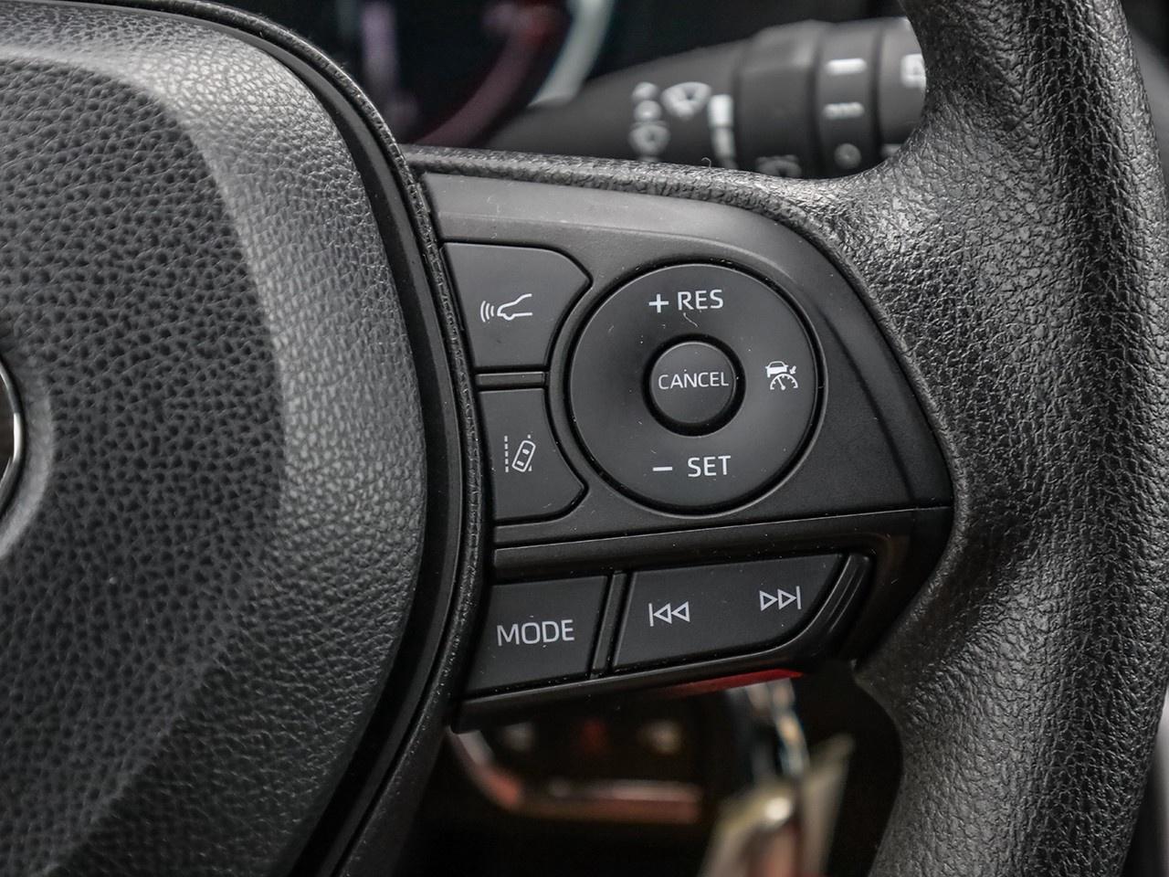 2024 Toyota RAV4 LE Photo