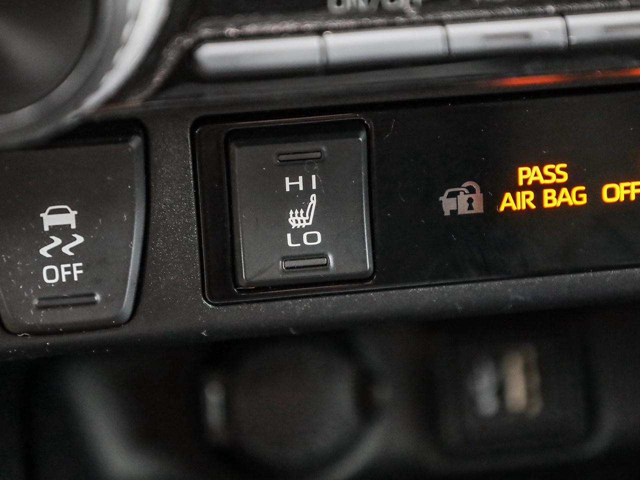 2024 Toyota RAV4 LE Photo