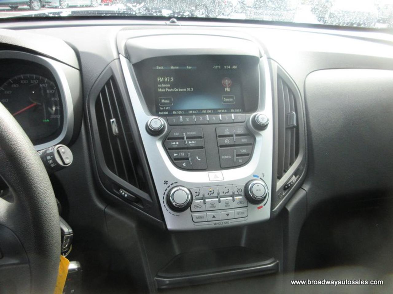 2017 Chevrolet Equinox FUEL EFFICIENT LS-EDITION 5 PASSENGER 2.4L - ECO-TEC.. ECO-MODE-PACKAGE.. TOUCH SCREEN DISPLAY.. BACK-UP CAMERA.. BLUETOOTH SYSTEM.. Photo