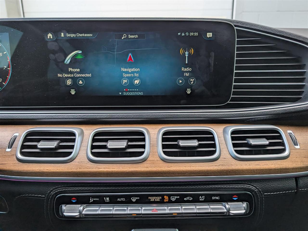 2022 Mercedes-Benz GLE 450 4MATIC - NAVI - PANO ROOF - 360 CAM - TECH FEATURES Photo