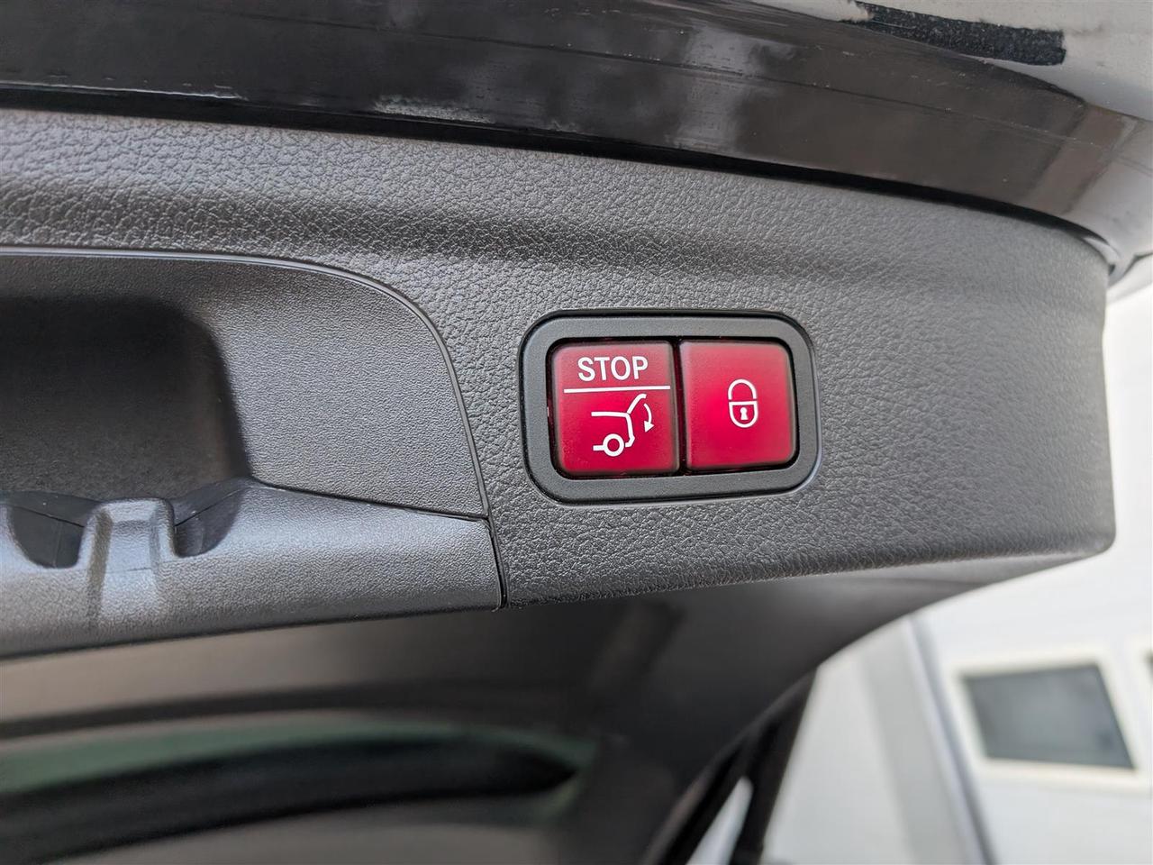 2022 Mercedes-Benz GLE 450 4MATIC - NAVI - PANO ROOF - 360 CAM - TECH FEATURES Photo