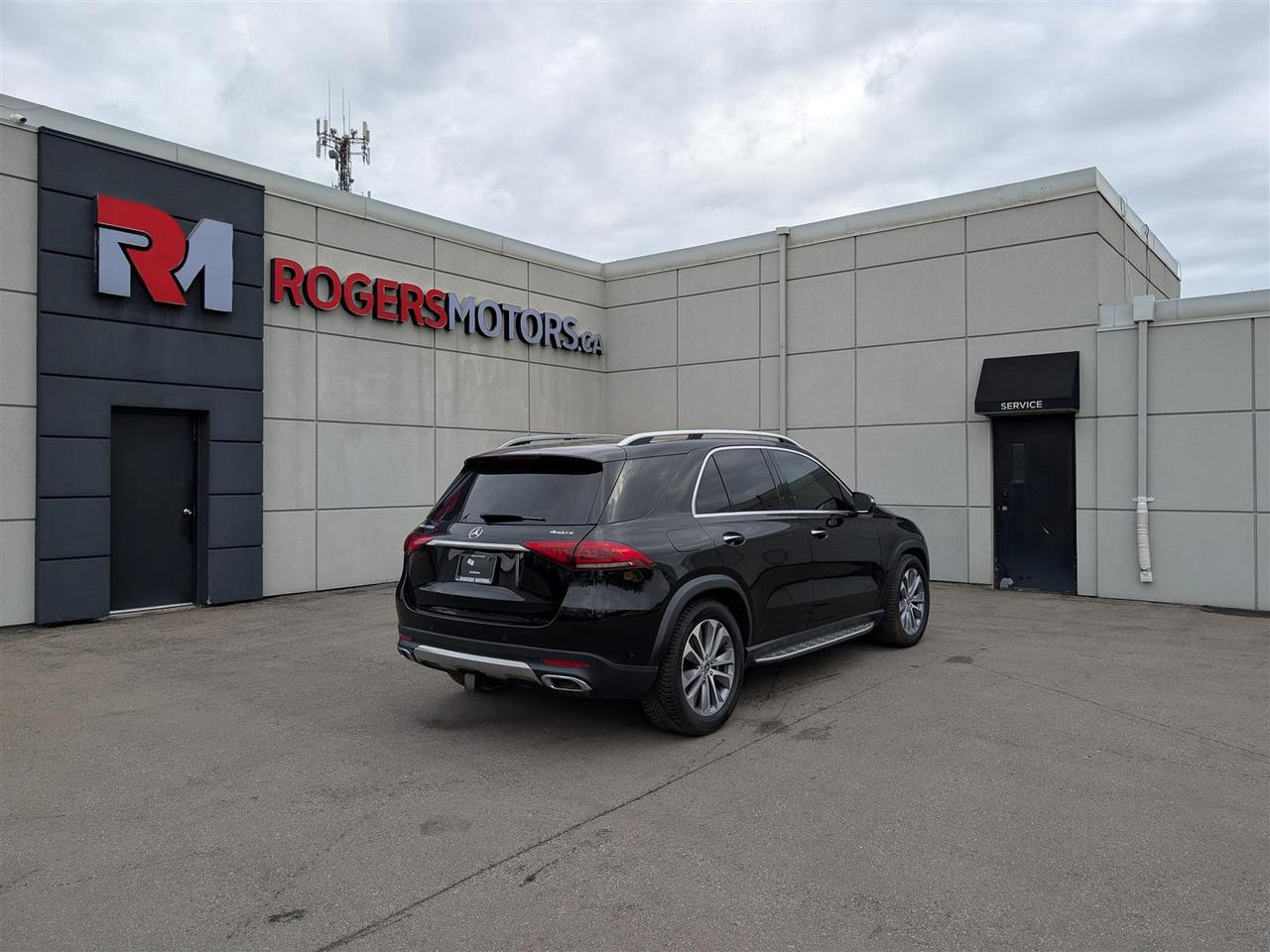 2022 Mercedes-Benz GLE 450 4MATIC - NAVI - PANO ROOF - 360 CAM - TECH FEATURES Photo