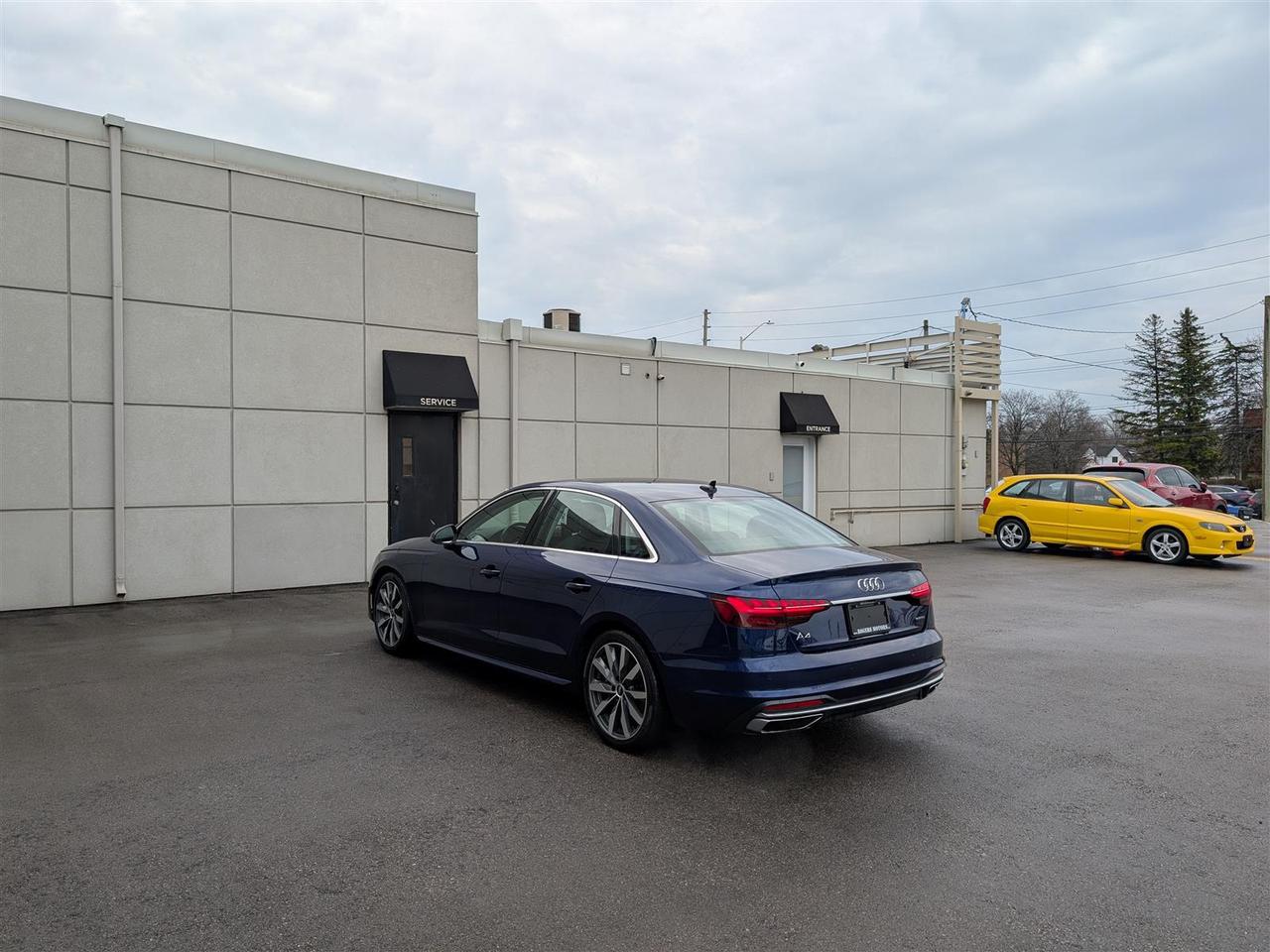 2024 Audi A4 QTRO - SUNROOF  - LEATHER - TECH FEATS Photo