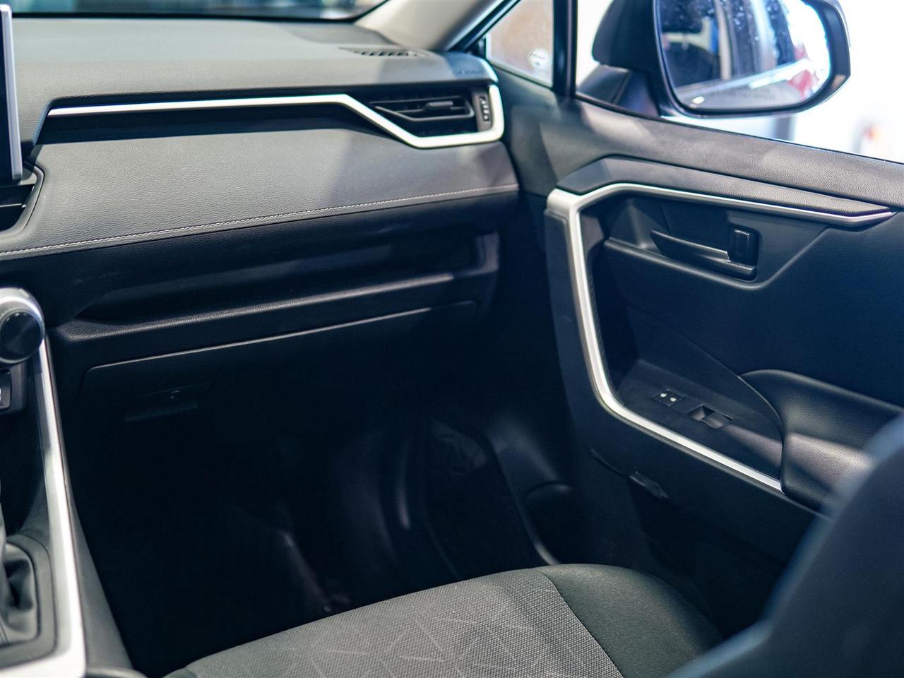 2025 Toyota RAV4 LE | AWD | NO ACCIDENTS | BLIND SPOT Photo