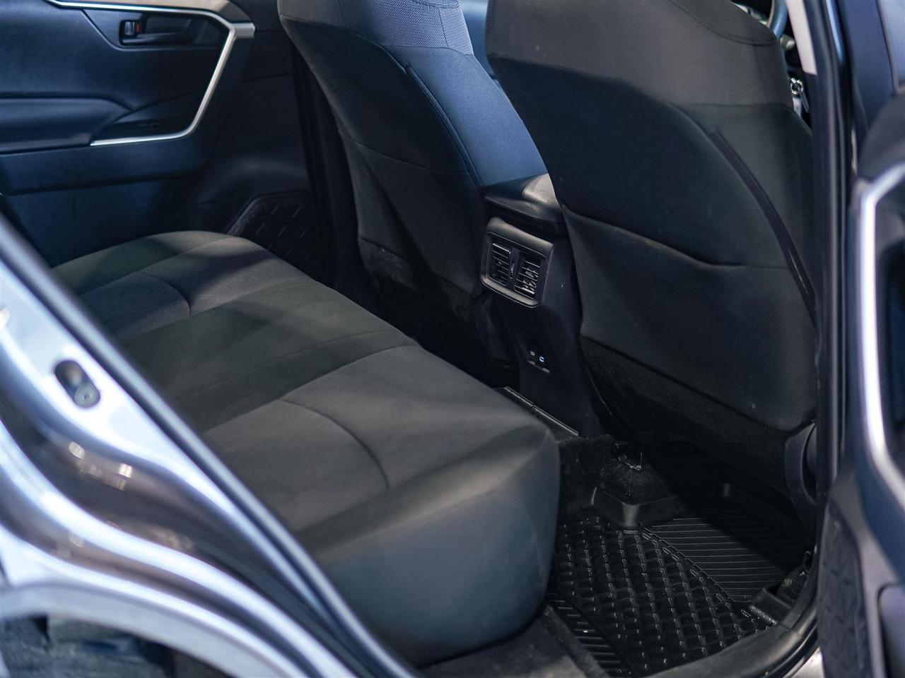 2025 Toyota RAV4 LE | AWD | NO ACCIDENTS | BLIND SPOT Photo