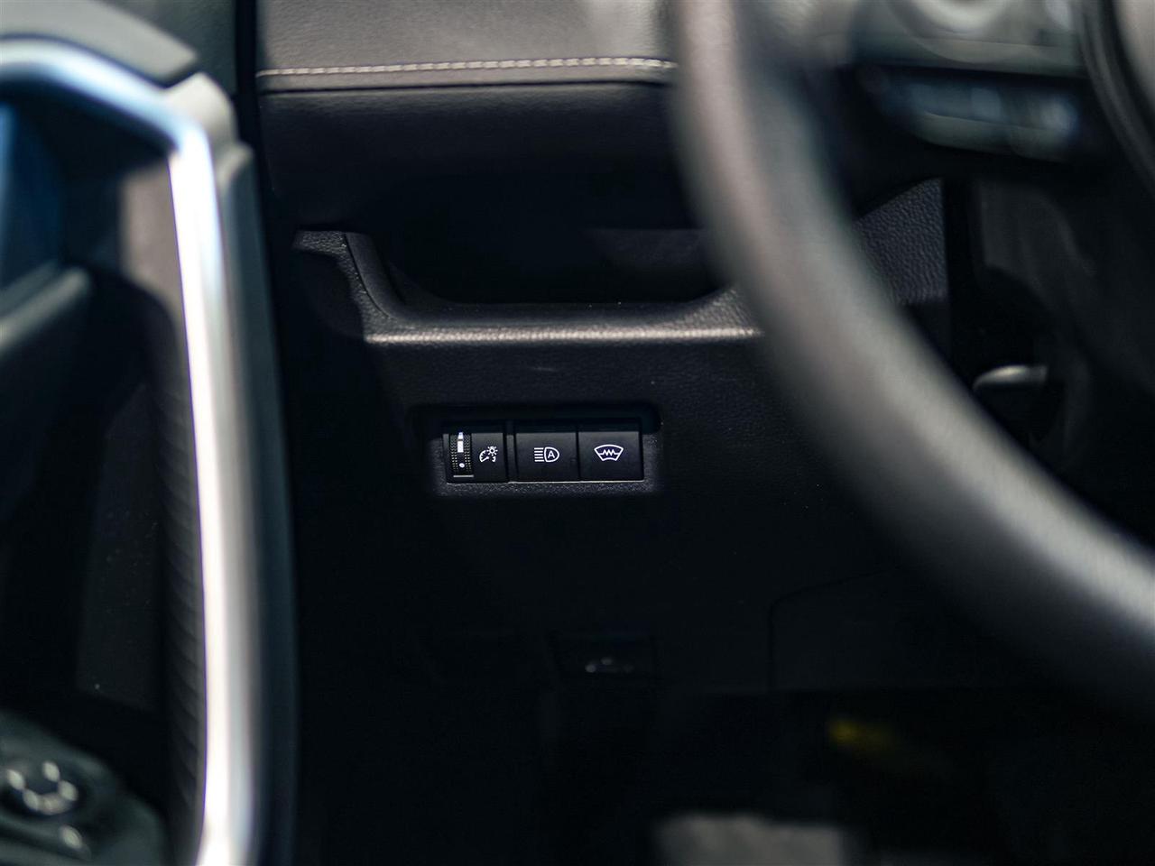 2025 Toyota RAV4 LE | AWD | NO ACCIDENTS | BLIND SPOT Photo