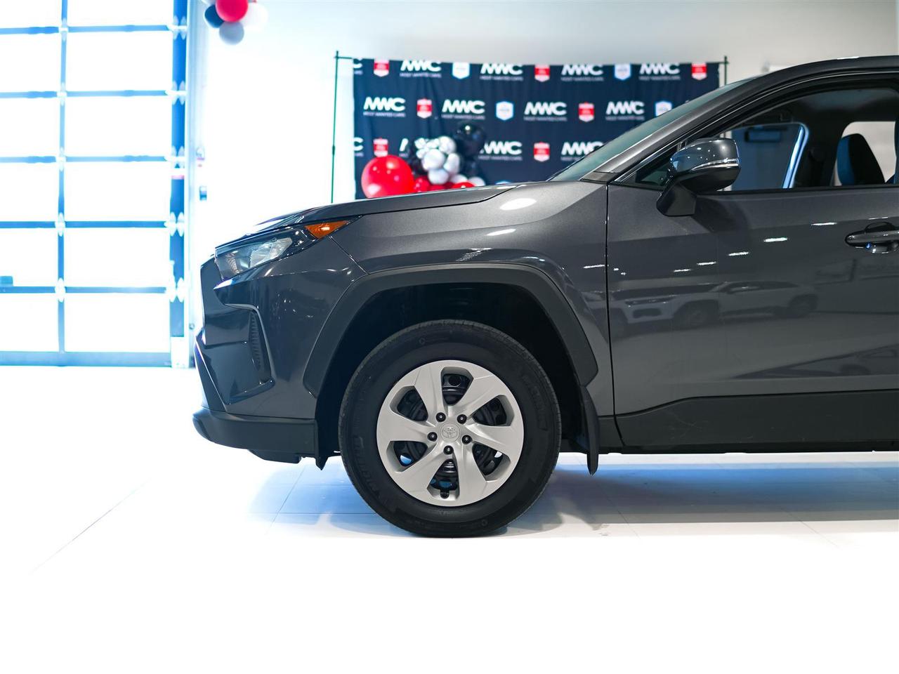 2024 Toyota RAV4 LE | AWD | NO ACCIDENTS | BLIND SPOT Photo
