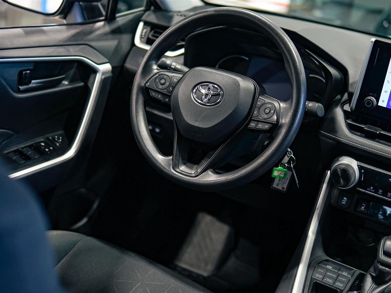 2025 Toyota RAV4 LE | AWD | NO ACCIDENTS | BLIND SPOT Photo