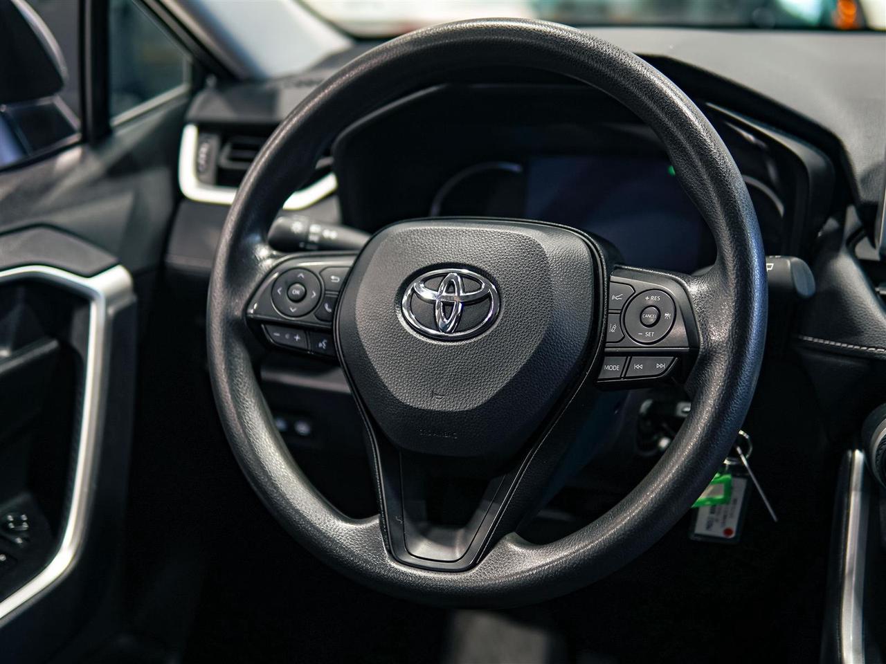 2025 Toyota RAV4 LE | AWD | NO ACCIDENTS | BLIND SPOT Photo