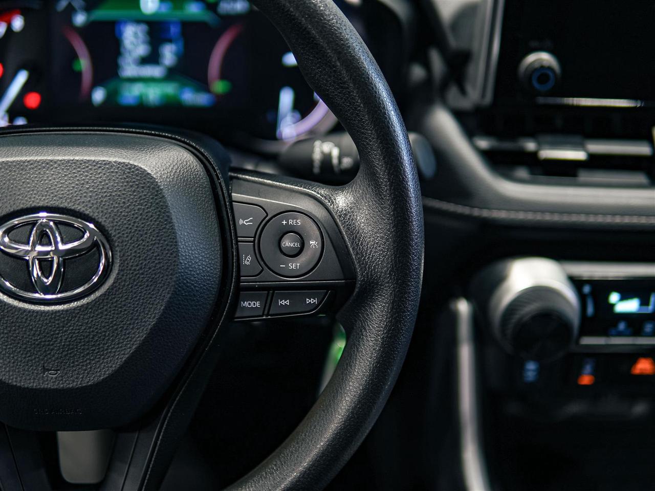 2025 Toyota RAV4 LE | AWD | NO ACCIDENTS | BLIND SPOT Photo