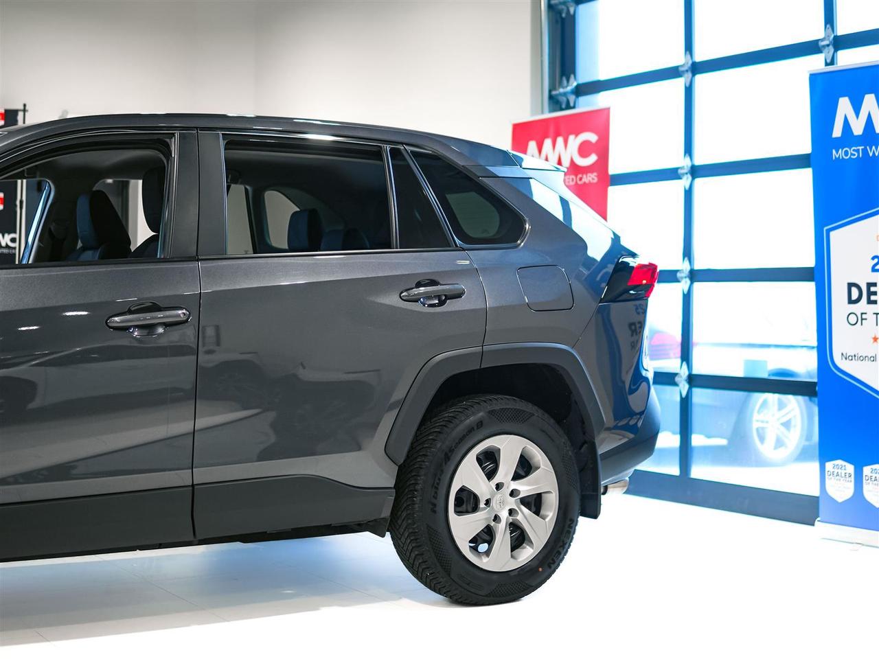 2025 Toyota RAV4 LE | AWD | NO ACCIDENTS | BLIND SPOT Photo