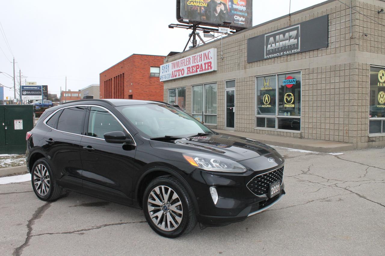 2021 Ford Escape Titanium Photo