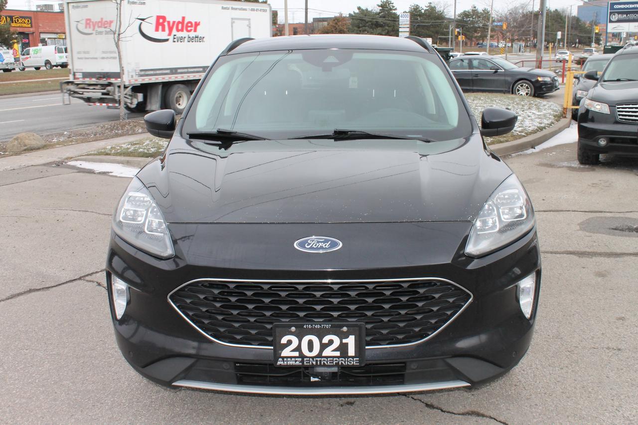 2021 Ford Escape Titanium Photo