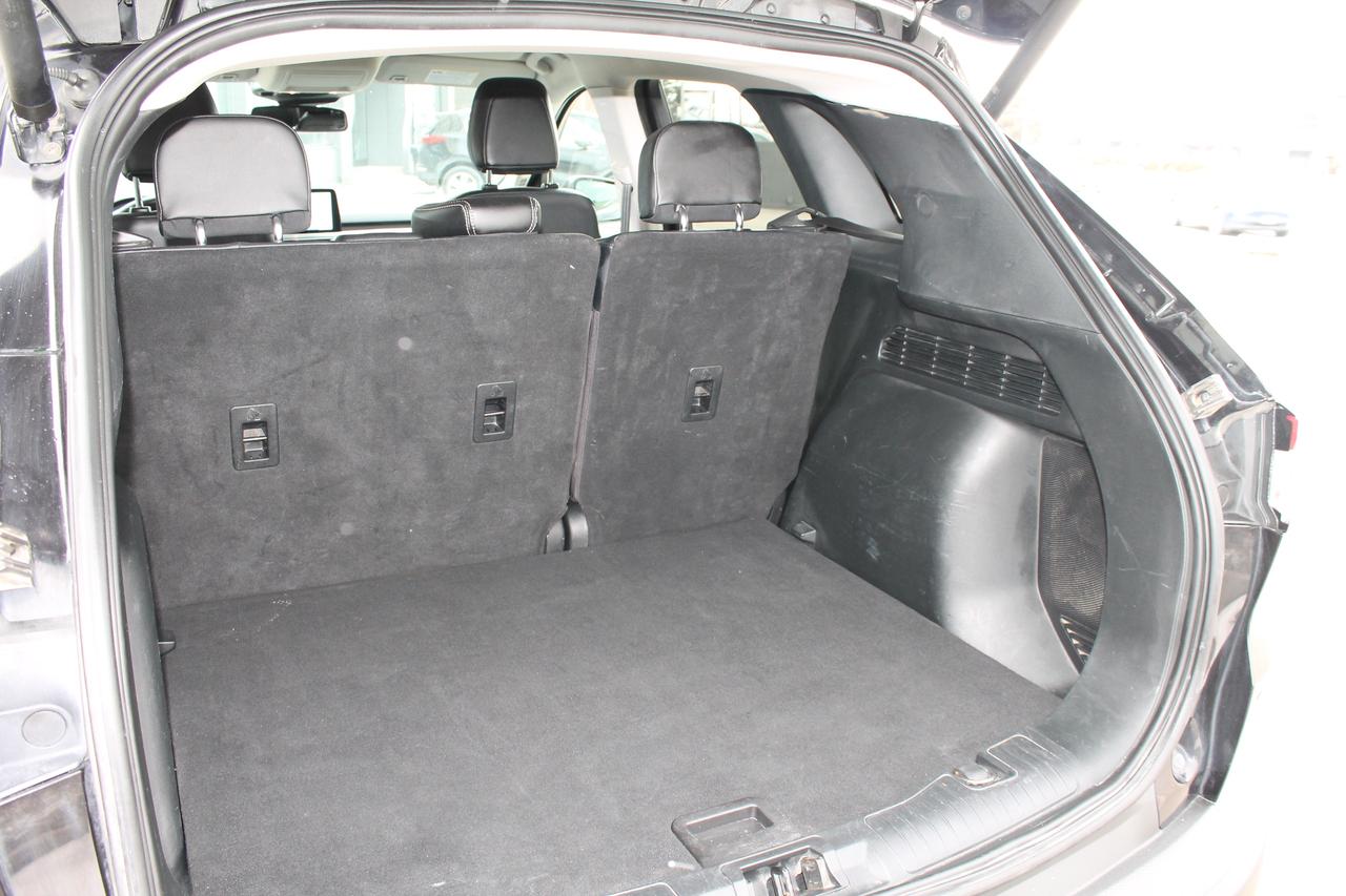 2021 Ford Escape Titanium Photo