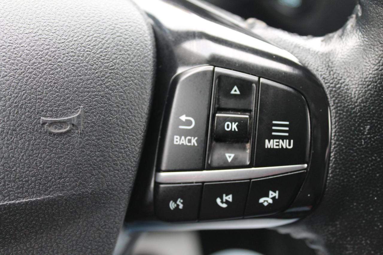 2021 Ford Escape Titanium Photo