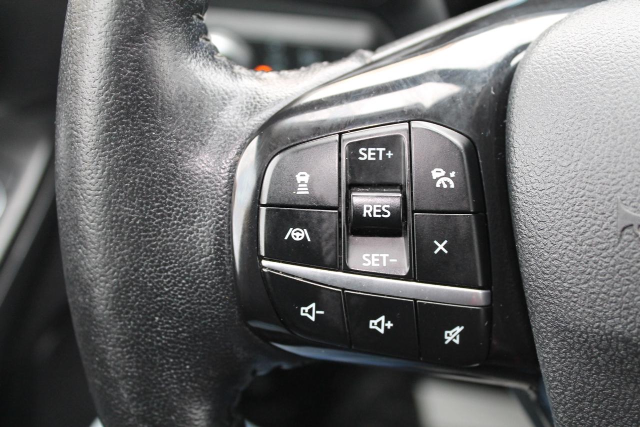 2021 Ford Escape Titanium Photo