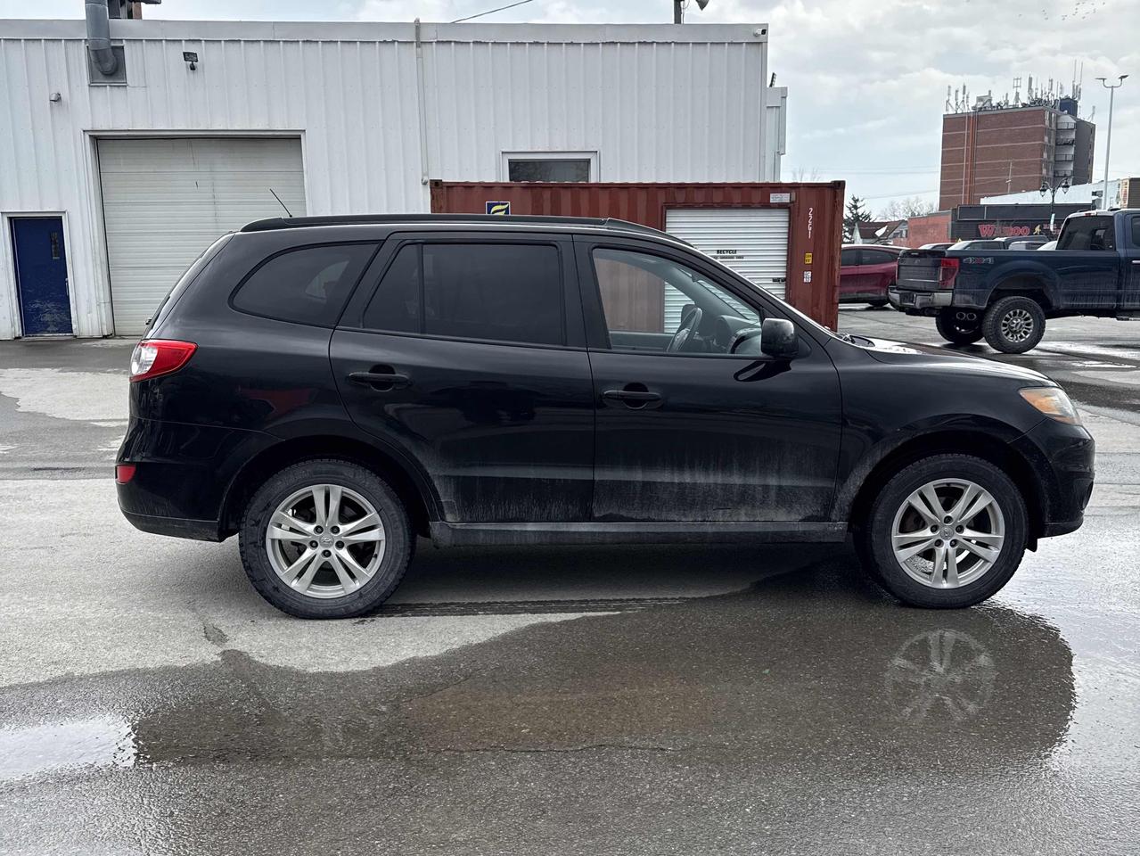 2011 Hyundai Santa Fe GLS Photo