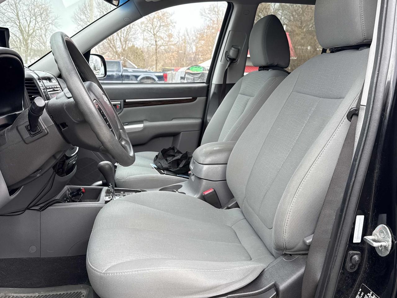 2011 Hyundai Santa Fe GLS Photo