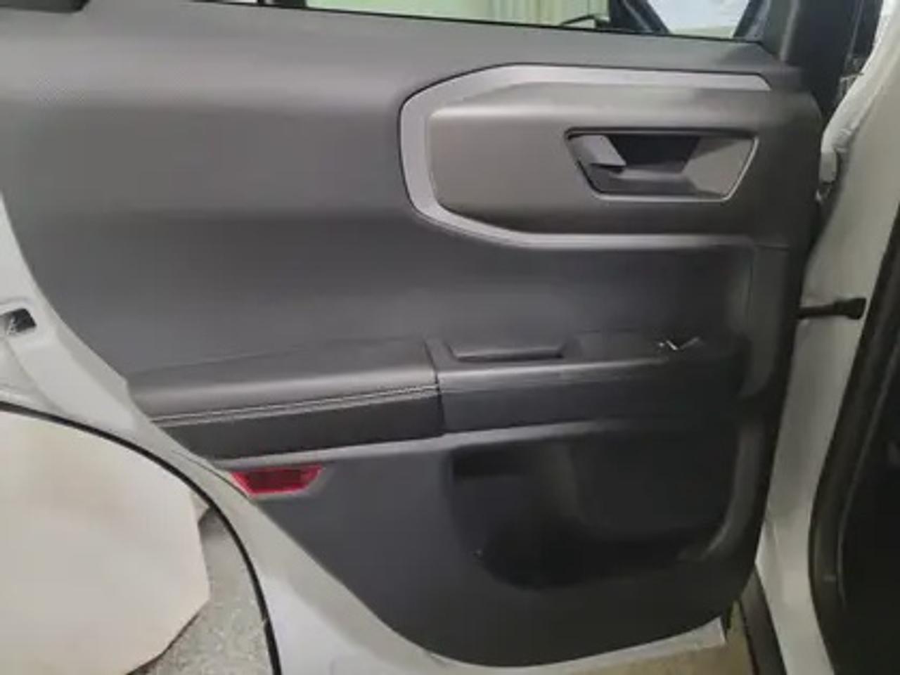 13762609.822296463