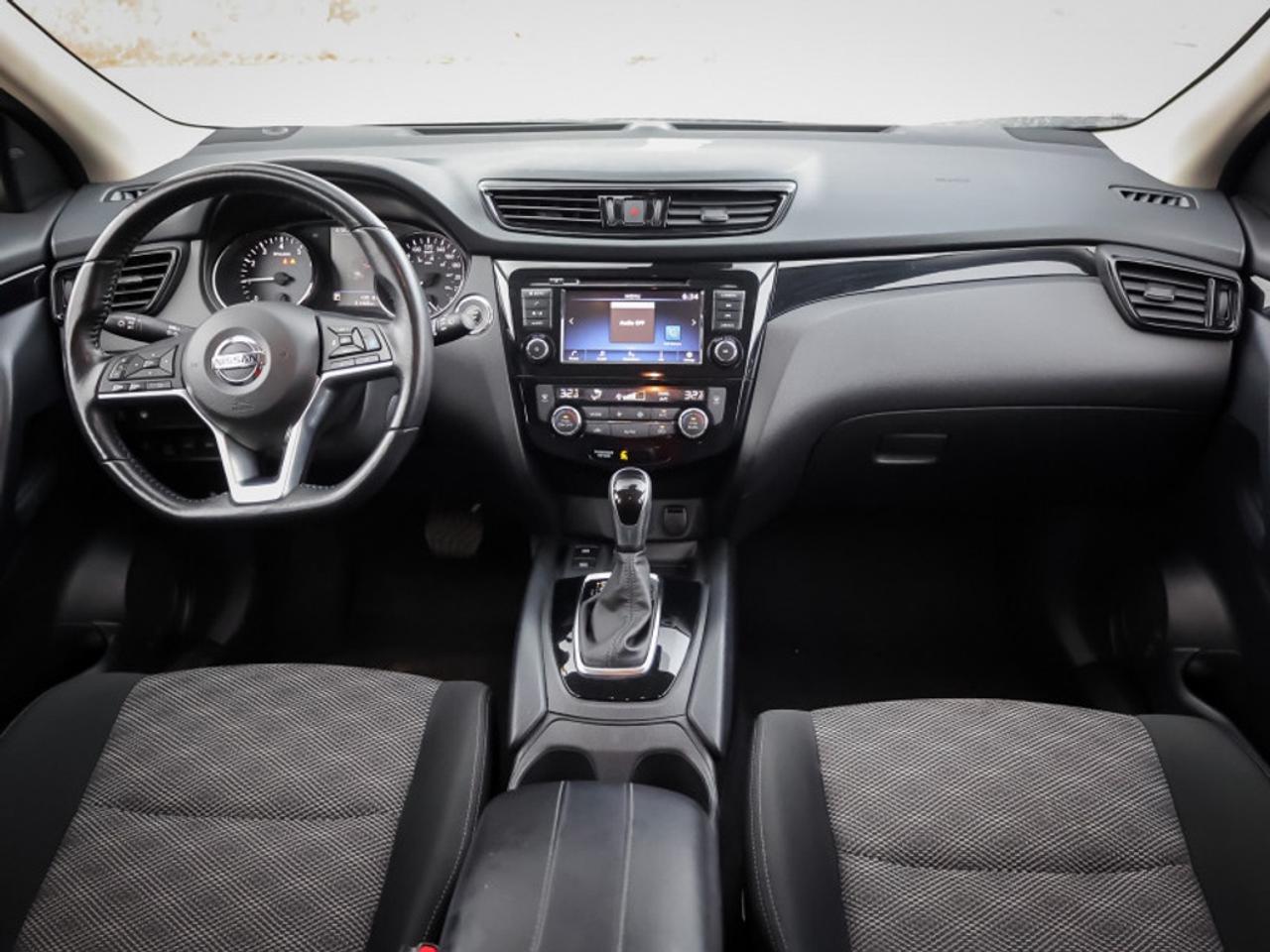 2023 Nissan Qashqai SV AWD Photo