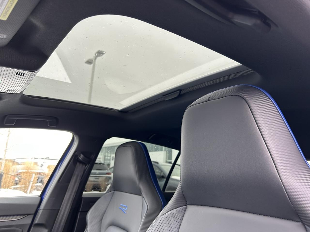 2024 Volkswagen Golf R DSG  - Leather Seats Photo