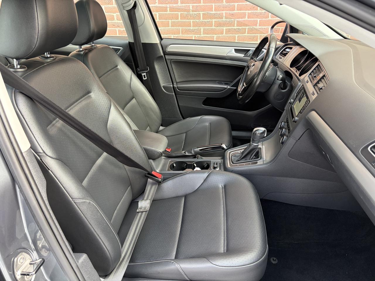 2016 Volkswagen Golf High line Photo