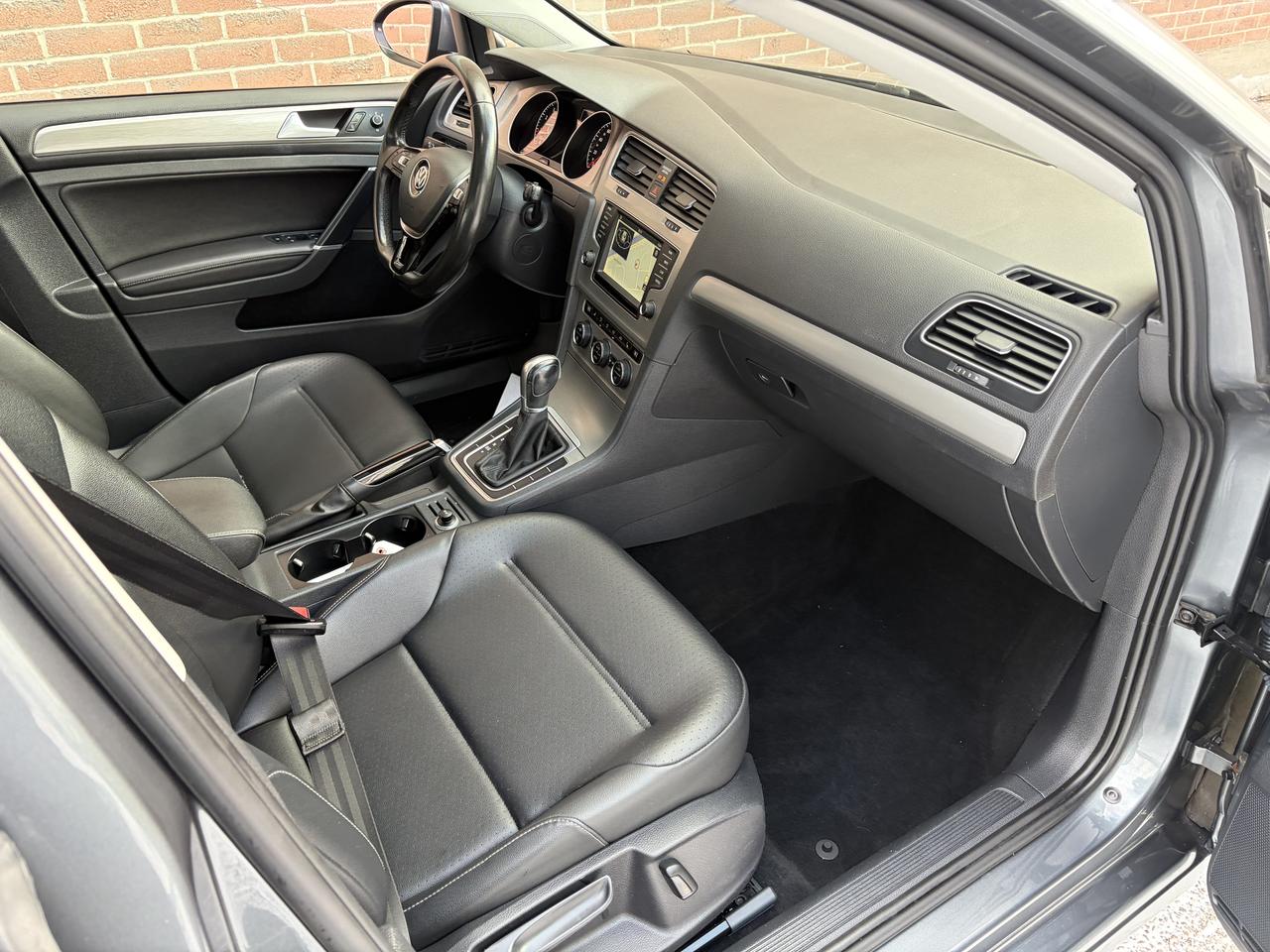 2016 Volkswagen Golf High line Photo